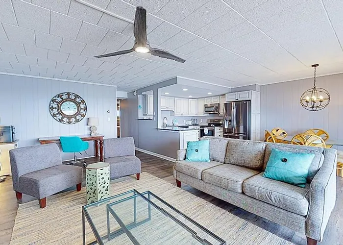 Oceanfront Calypso With Wifi Ocean View Balcony Washer & Dryer & Shared Pool *