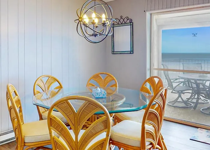 Oceanfront Calypso With Wifi Ocean View Balcony Washer & Dryer & Shared Pool
